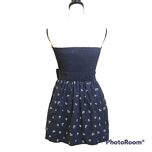 Vintage 2000s Abercrombie and Fitch strapless navy top